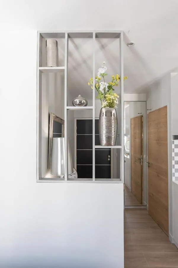 Le Petit Prince- Studio Cosy 2 Pers -Metro Valmy Lyon